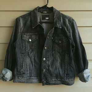 Levi's Distressed Faded Black Denim Jacket Jean